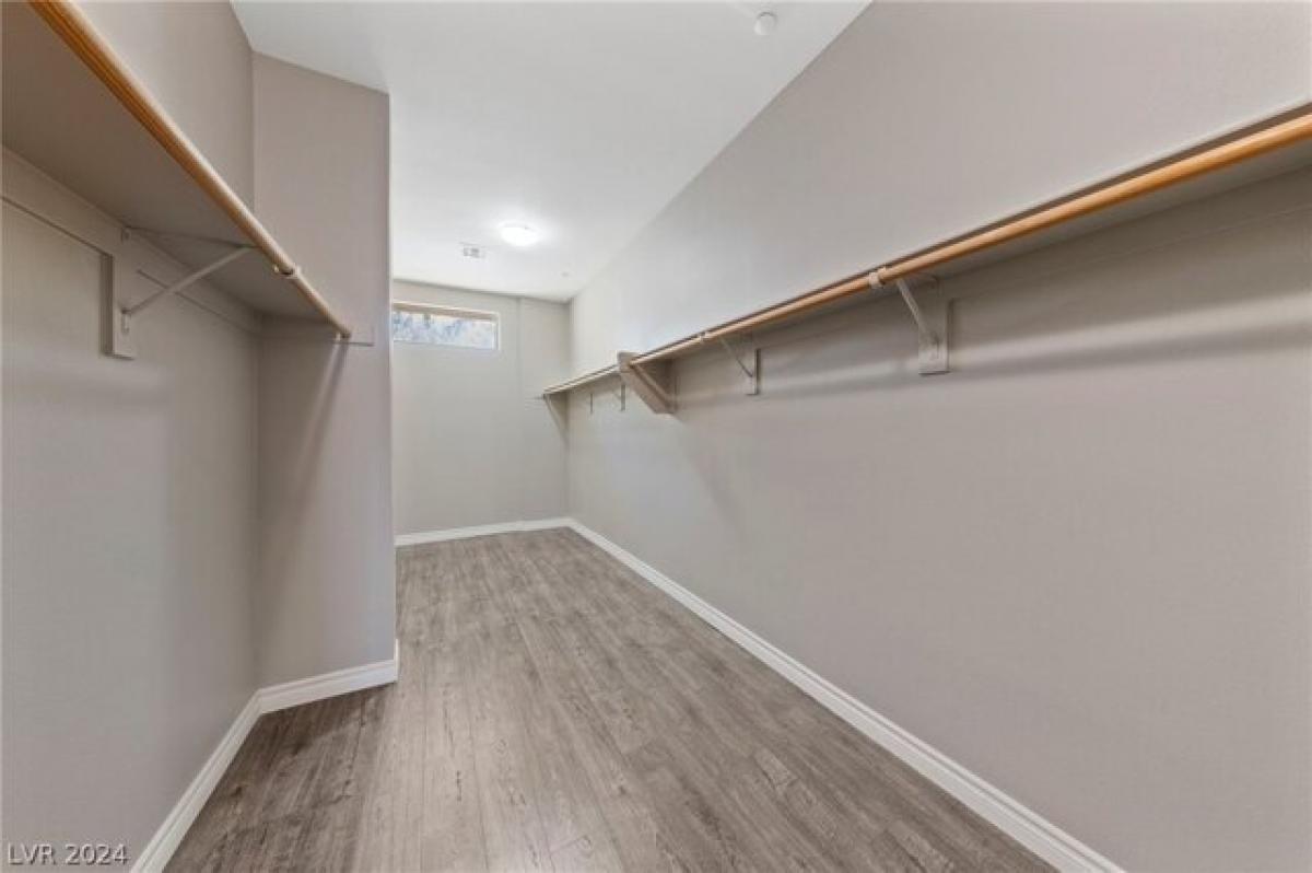 Picture of Home For Sale in North Las Vegas, Nevada, United States