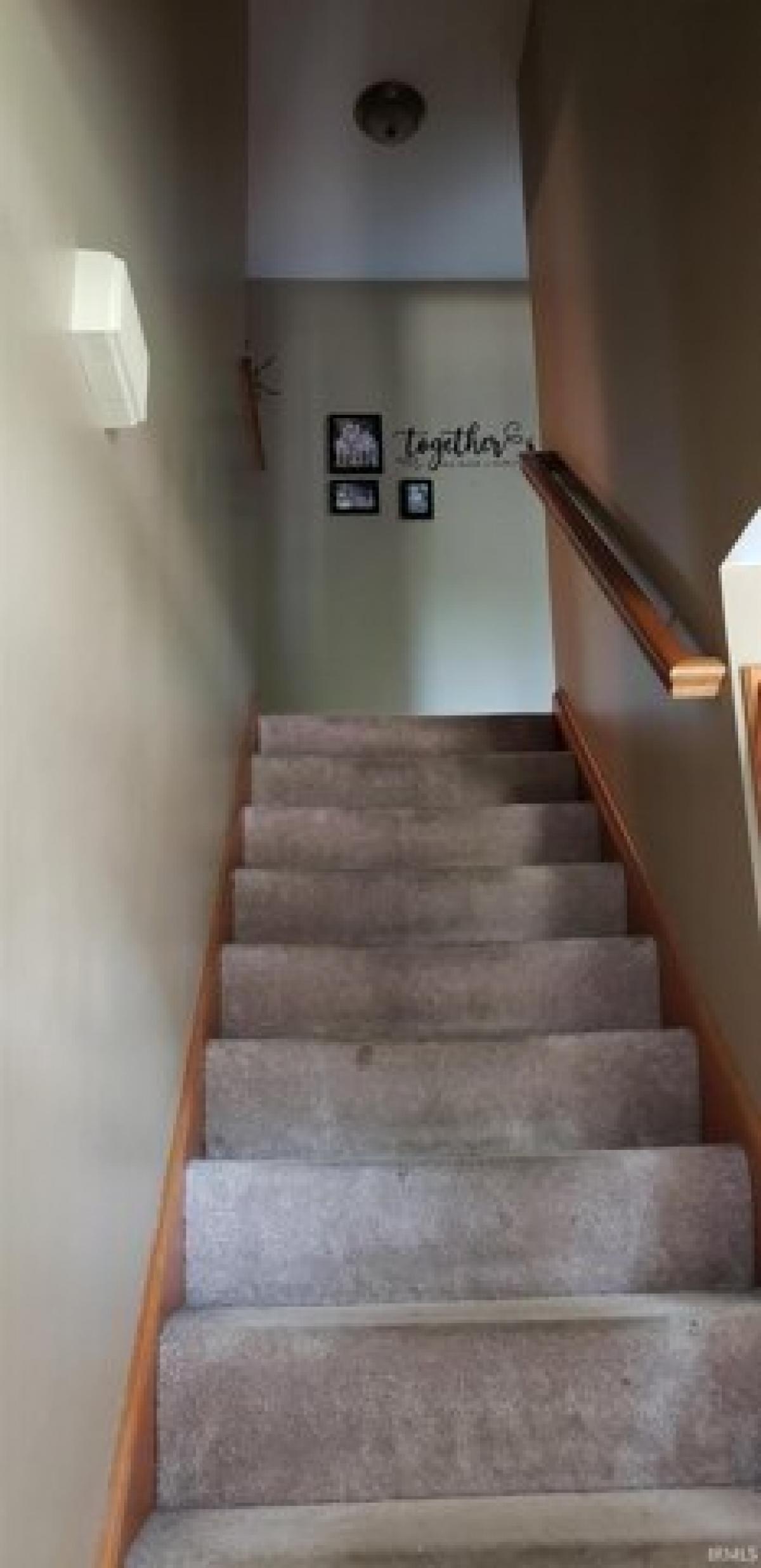 Picture of Home For Sale in Goshen, Indiana, United States