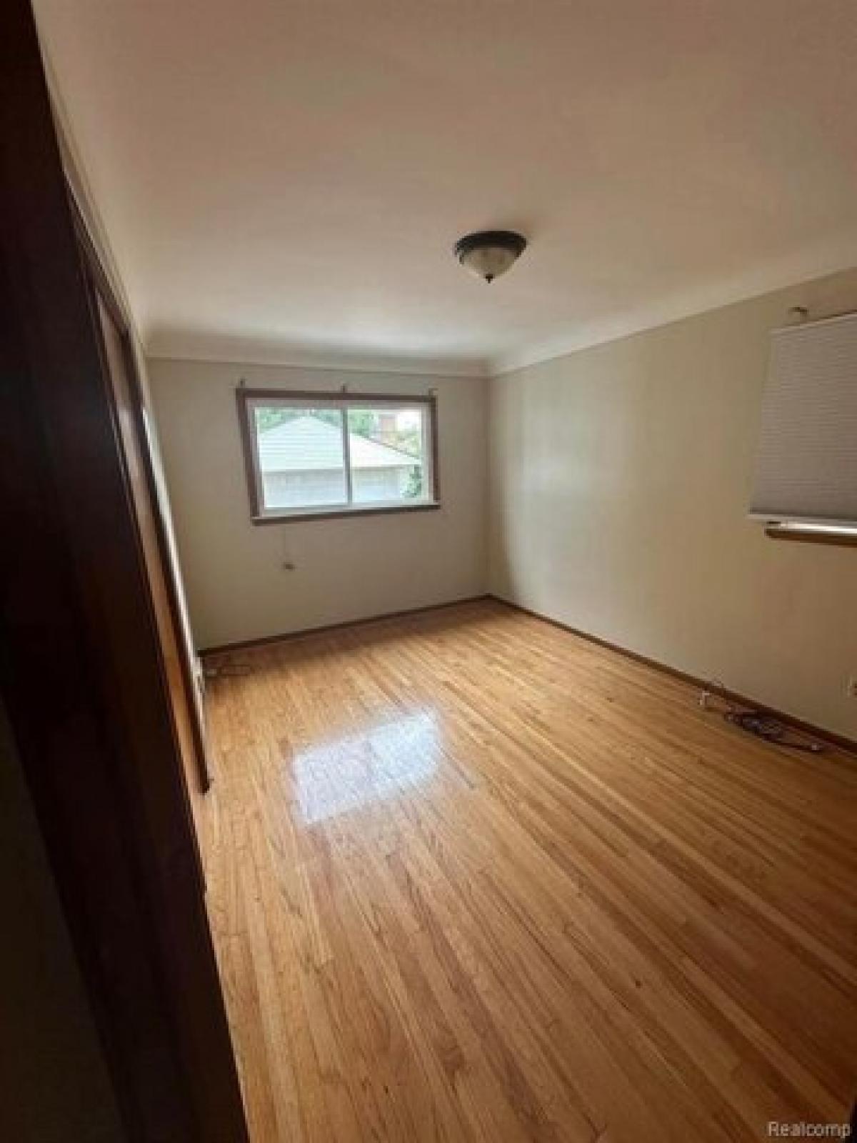 Picture of Home For Sale in Dearborn, Michigan, United States