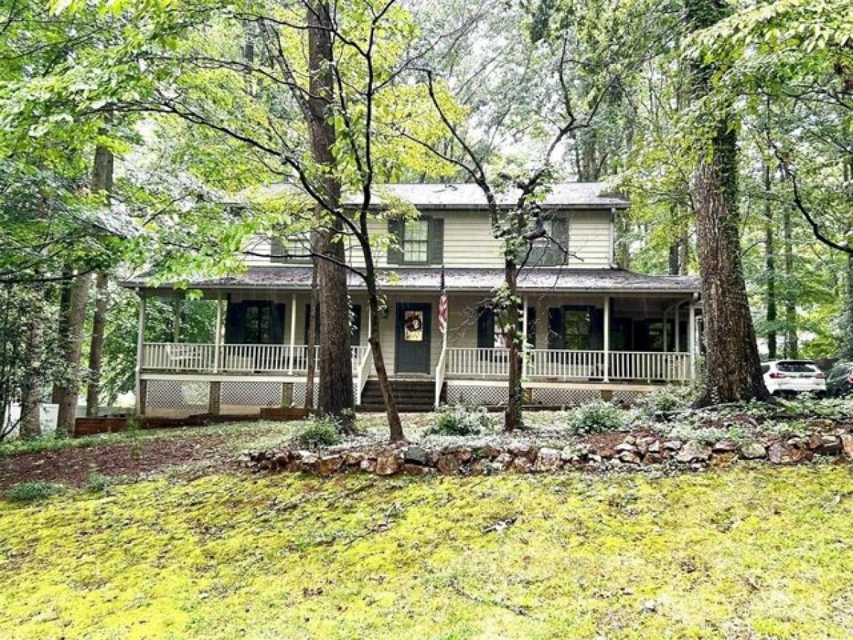 Picture of Home For Sale in Gastonia, North Carolina, United States