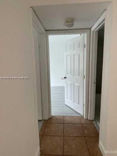 Home For Sale in Pembroke Pines, Florida