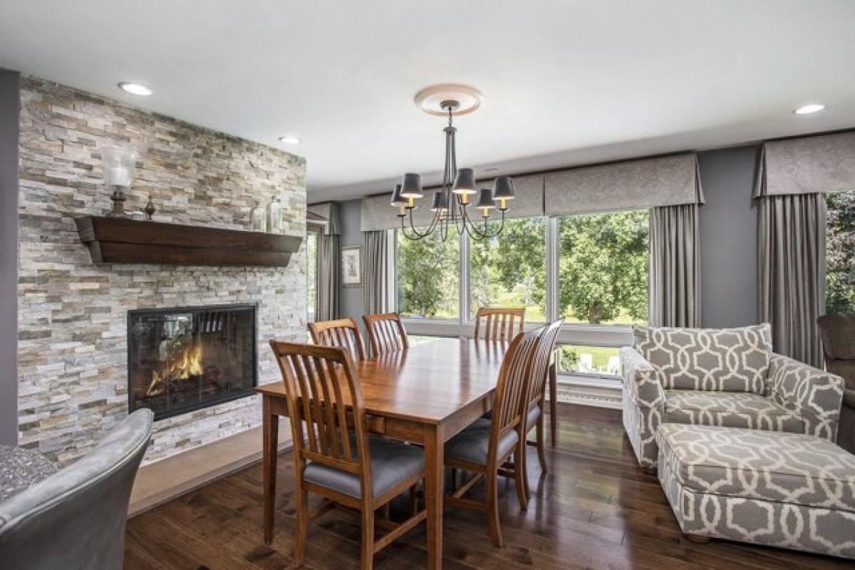 Picture of Home For Sale in Kalamazoo, Michigan, United States