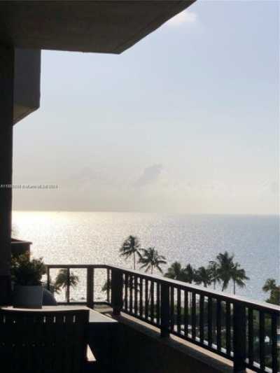 Home For Rent in Key Biscayne, Florida