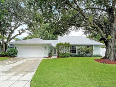 Home For Sale in Jupiter, Florida