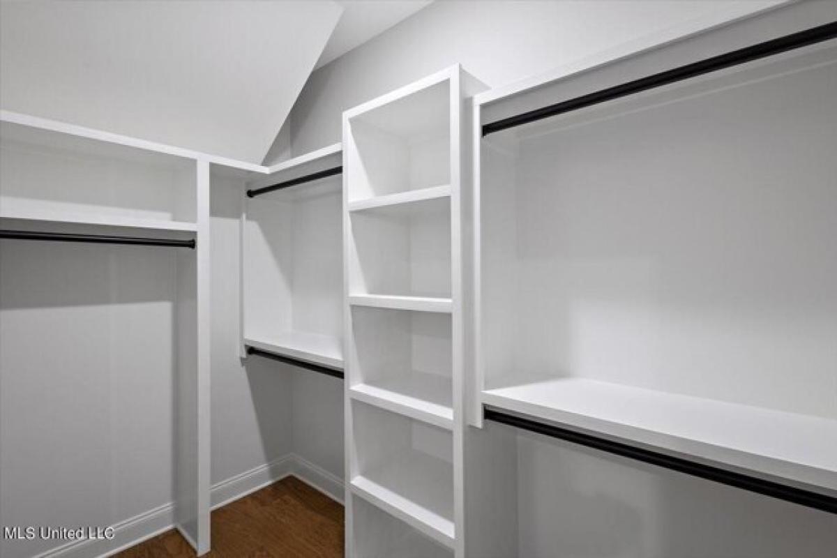 Picture of Home For Sale in Hernando, Mississippi, United States