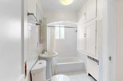 Home For Sale in Des Plaines, Illinois