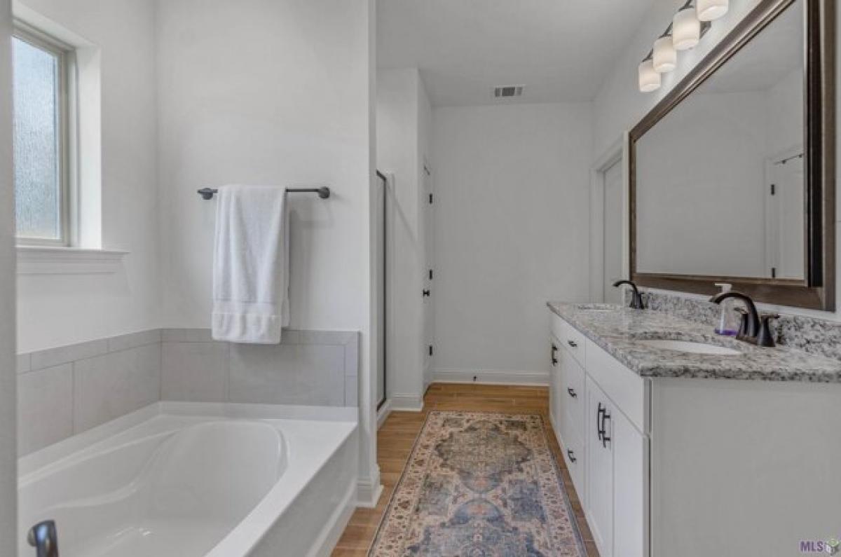 Picture of Home For Sale in Denham Springs, Louisiana, United States