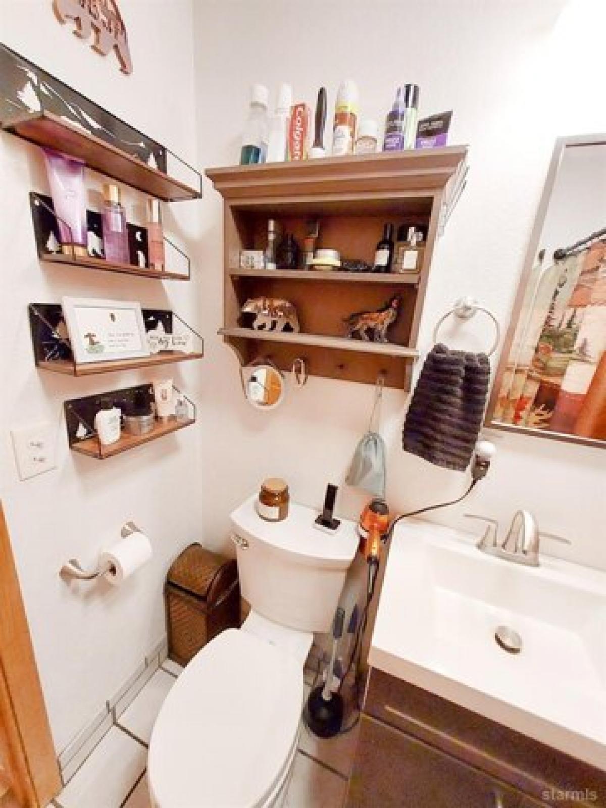 Picture of Home For Sale in South Lake Tahoe, California, United States