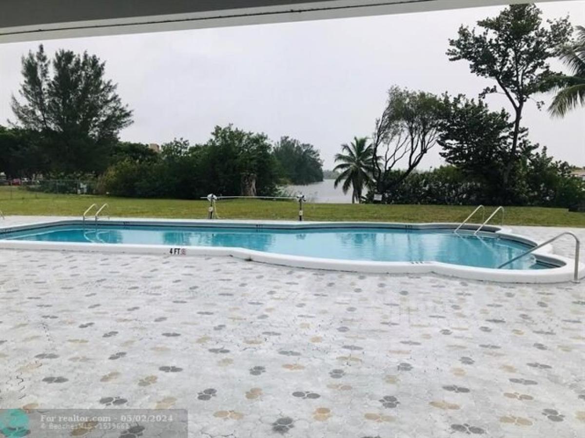 Picture of Home For Sale in Deerfield Beach, Florida, United States