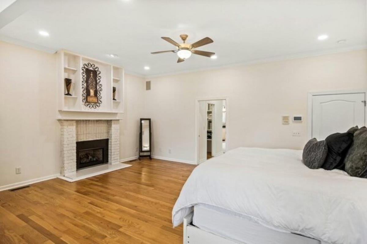 Picture of Home For Sale in Lebanon, Tennessee, United States