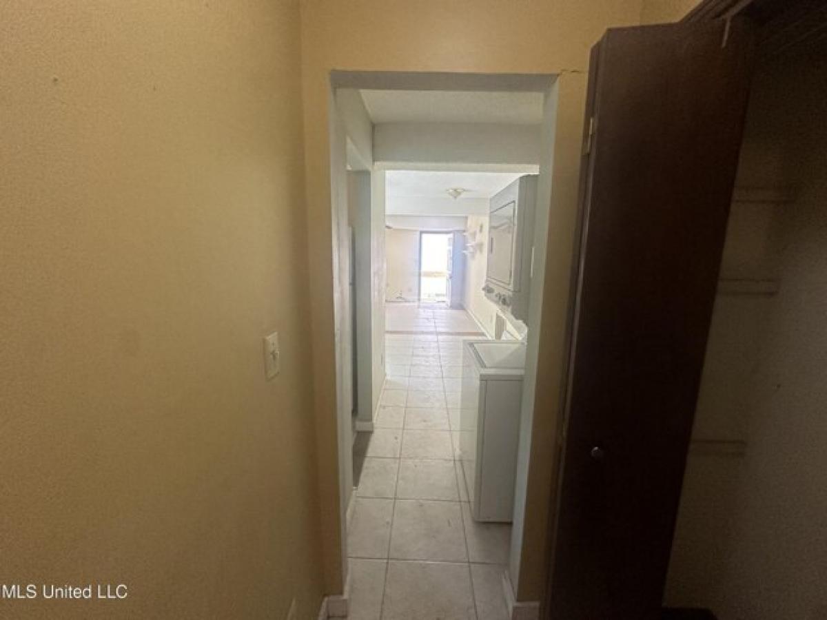 Picture of Home For Sale in Jackson, Mississippi, United States