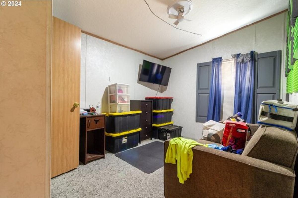 Picture of Home For Sale in Hermiston, Oregon, United States