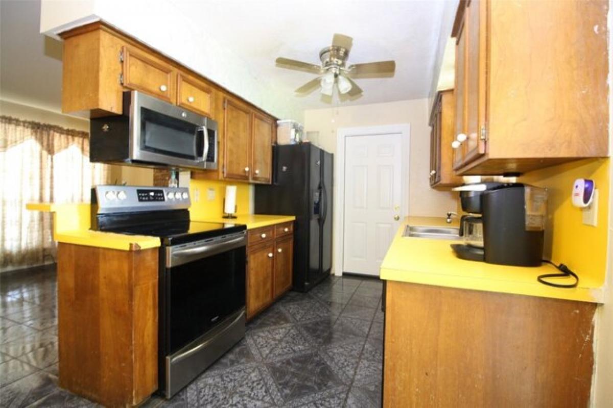 Picture of Home For Sale in Rosenberg, Texas, United States