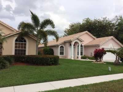 Home For Rent in Wellington, Florida