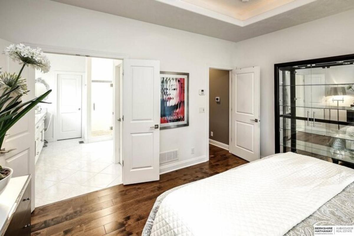 Picture of Home For Sale in Omaha, Nebraska, United States