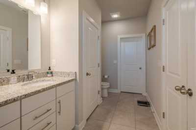 Home For Sale in Newburgh, Indiana