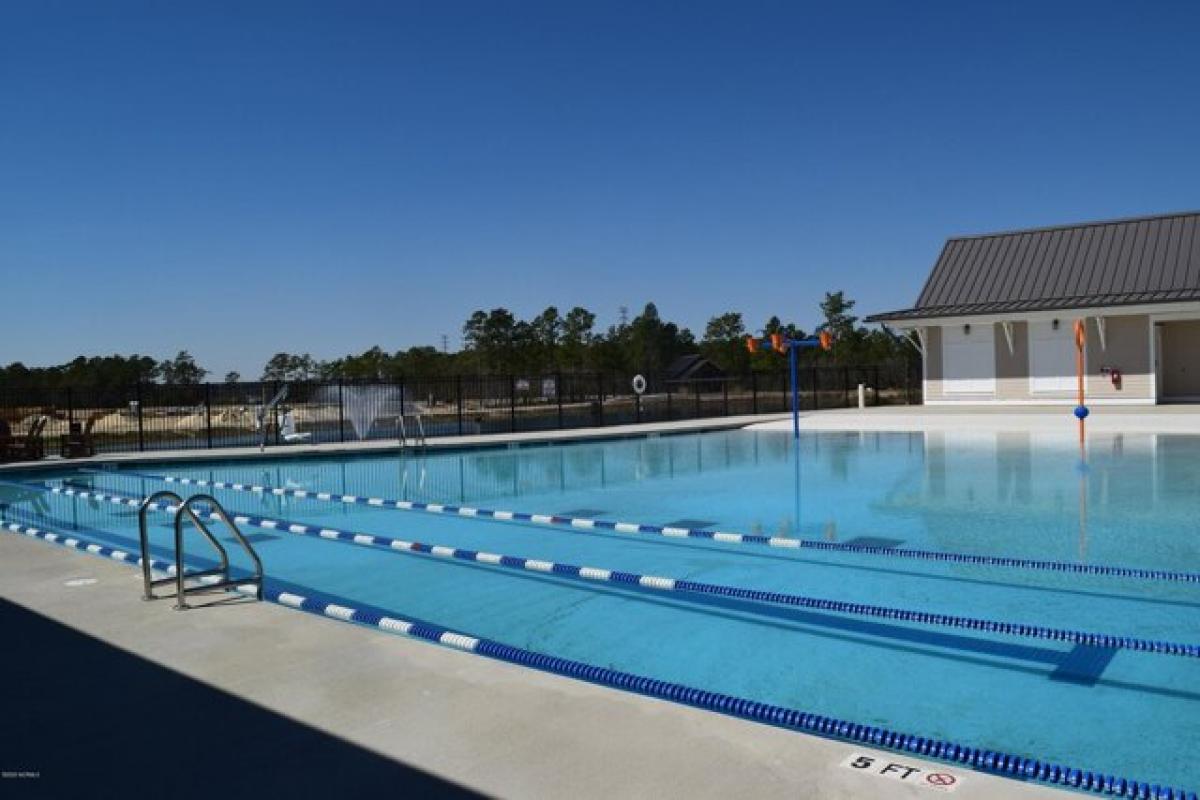 Picture of Home For Sale in Wilmington, North Carolina, United States