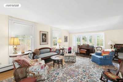 Home For Sale in Southampton, New York