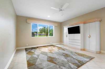 Home For Sale in Palm Beach Gardens, Florida