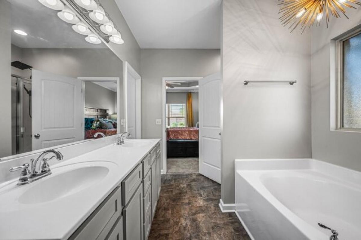 Picture of Home For Sale in Murfreesboro, Tennessee, United States