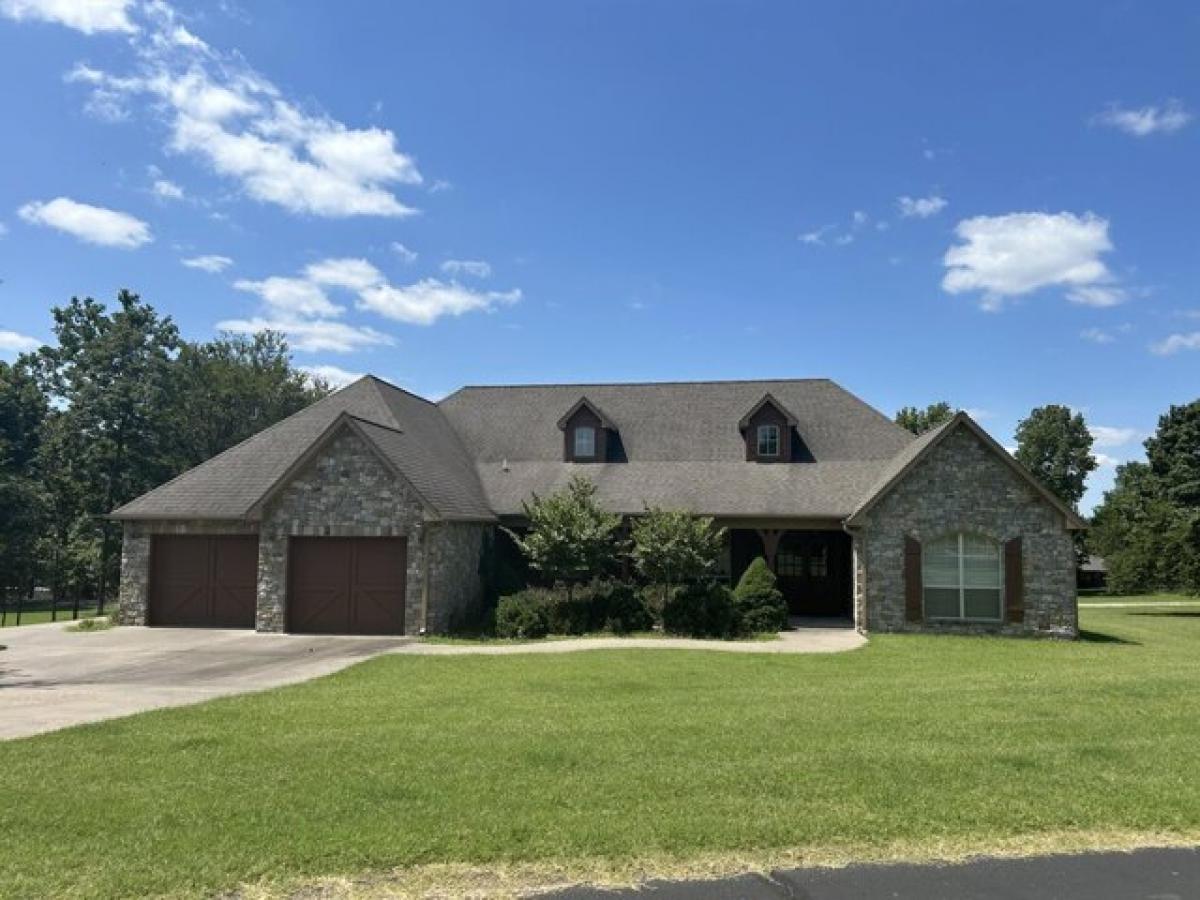 Picture of Home For Sale in Afton, Oklahoma, United States