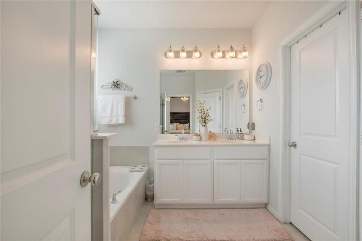 Picture of Home For Sale in Garland, Texas, United States