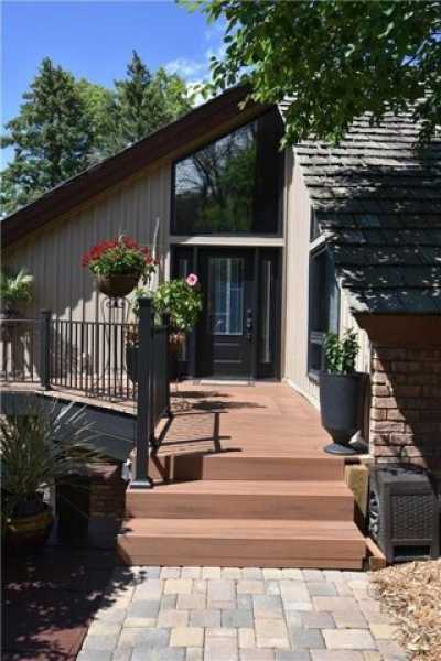 Home For Sale in West Saint Paul, Minnesota