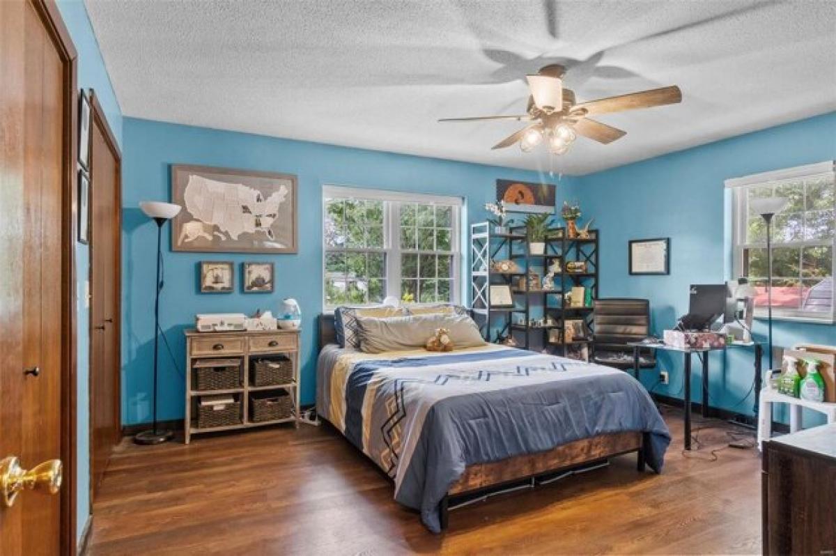 Picture of Home For Sale in Poplar Bluff, Missouri, United States