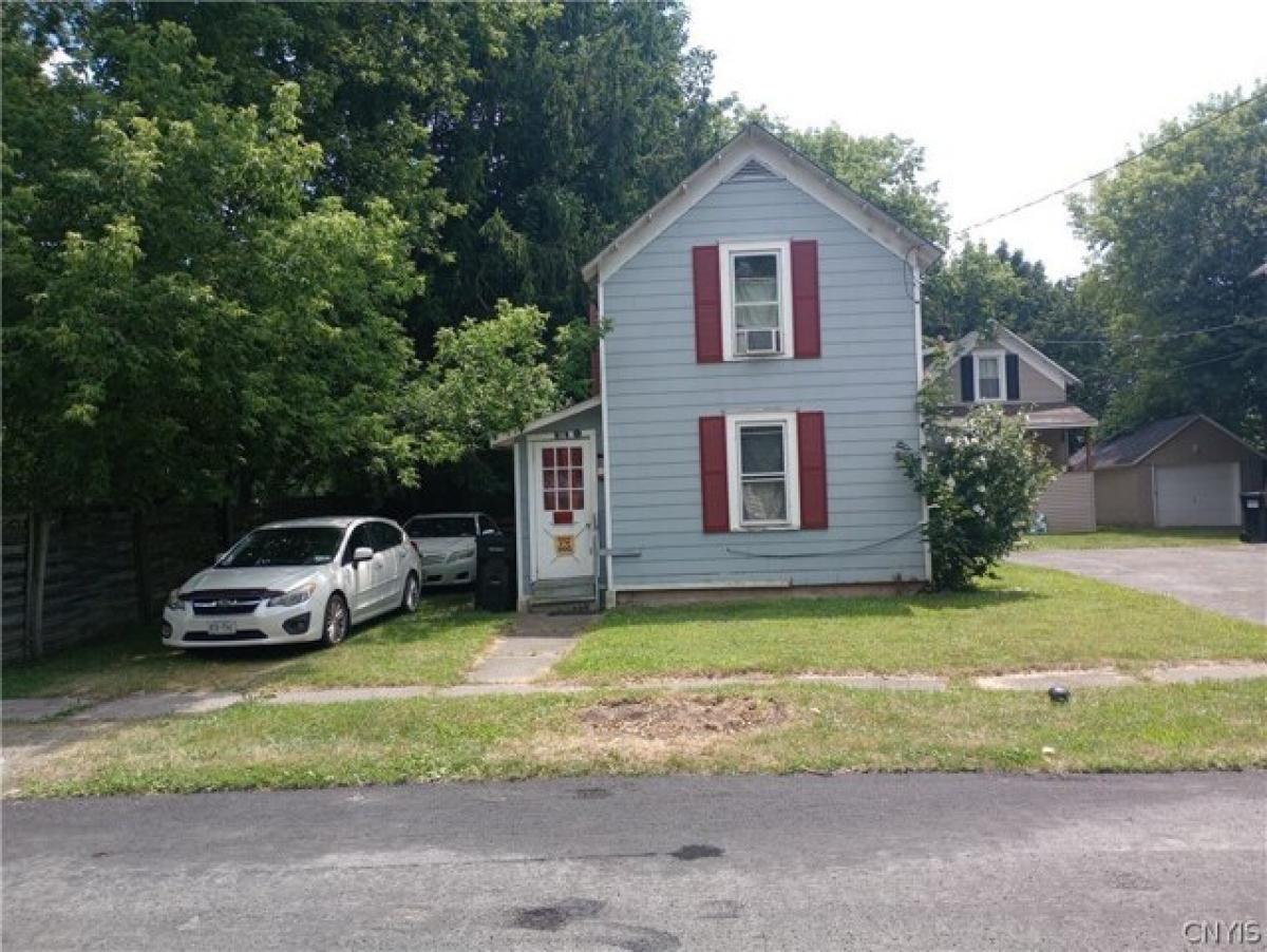 Picture of Home For Sale in Syracuse, New York, United States