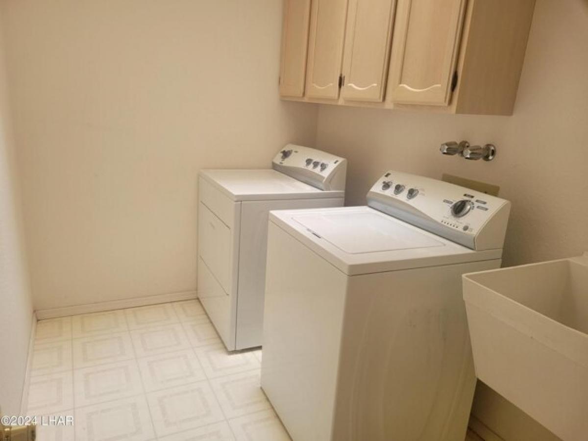 Picture of Home For Sale in Lake Havasu City, Arizona, United States