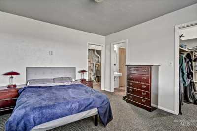 Home For Sale in Eagle, Idaho