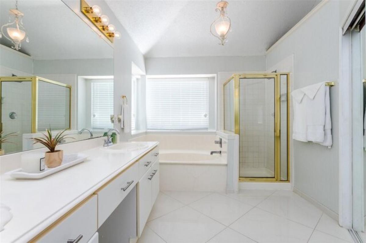 Picture of Home For Sale in Grapevine, Texas, United States