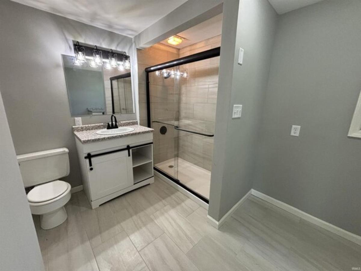 Picture of Home For Sale in Fort Wayne, Indiana, United States