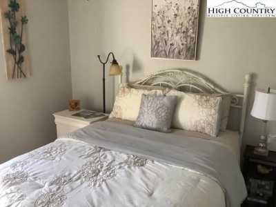 Home For Sale in Banner Elk, North Carolina