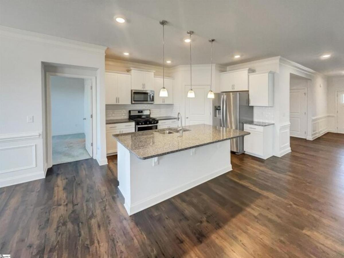 Picture of Home For Sale in Boiling Springs, South Carolina, United States