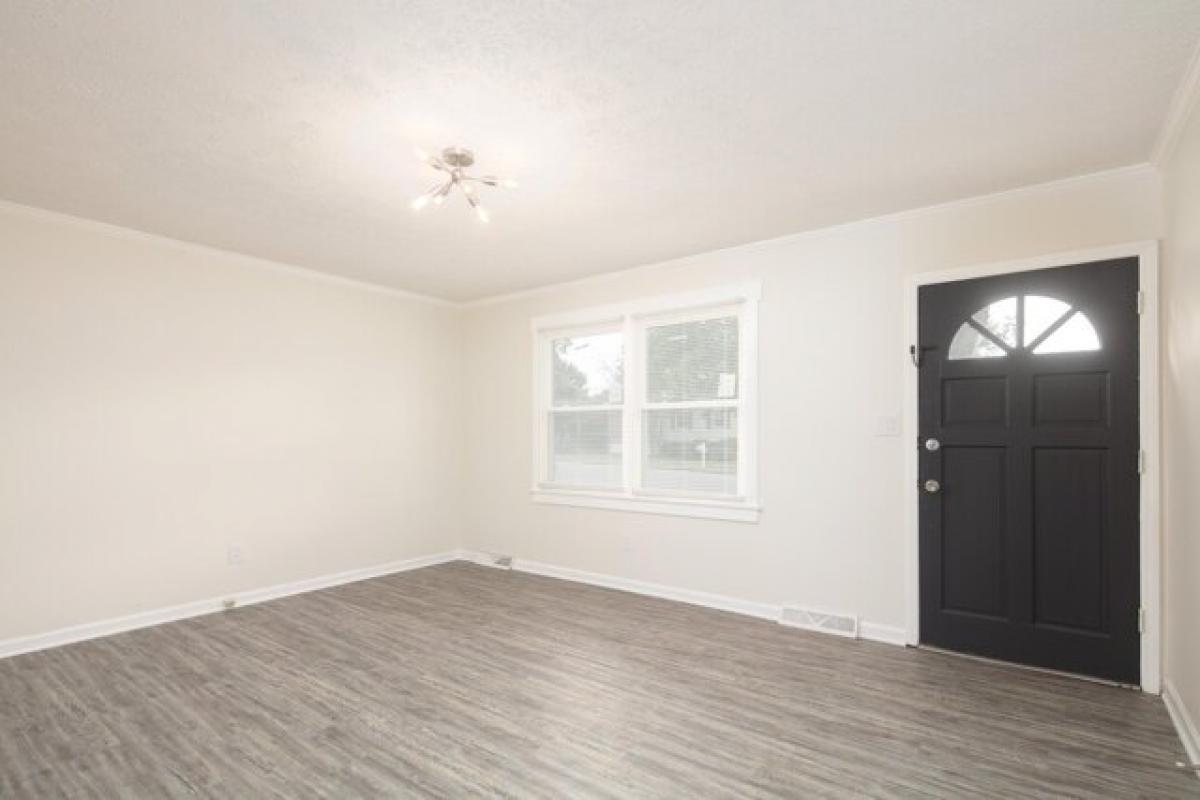 Picture of Home For Sale in Lexington, Kentucky, United States