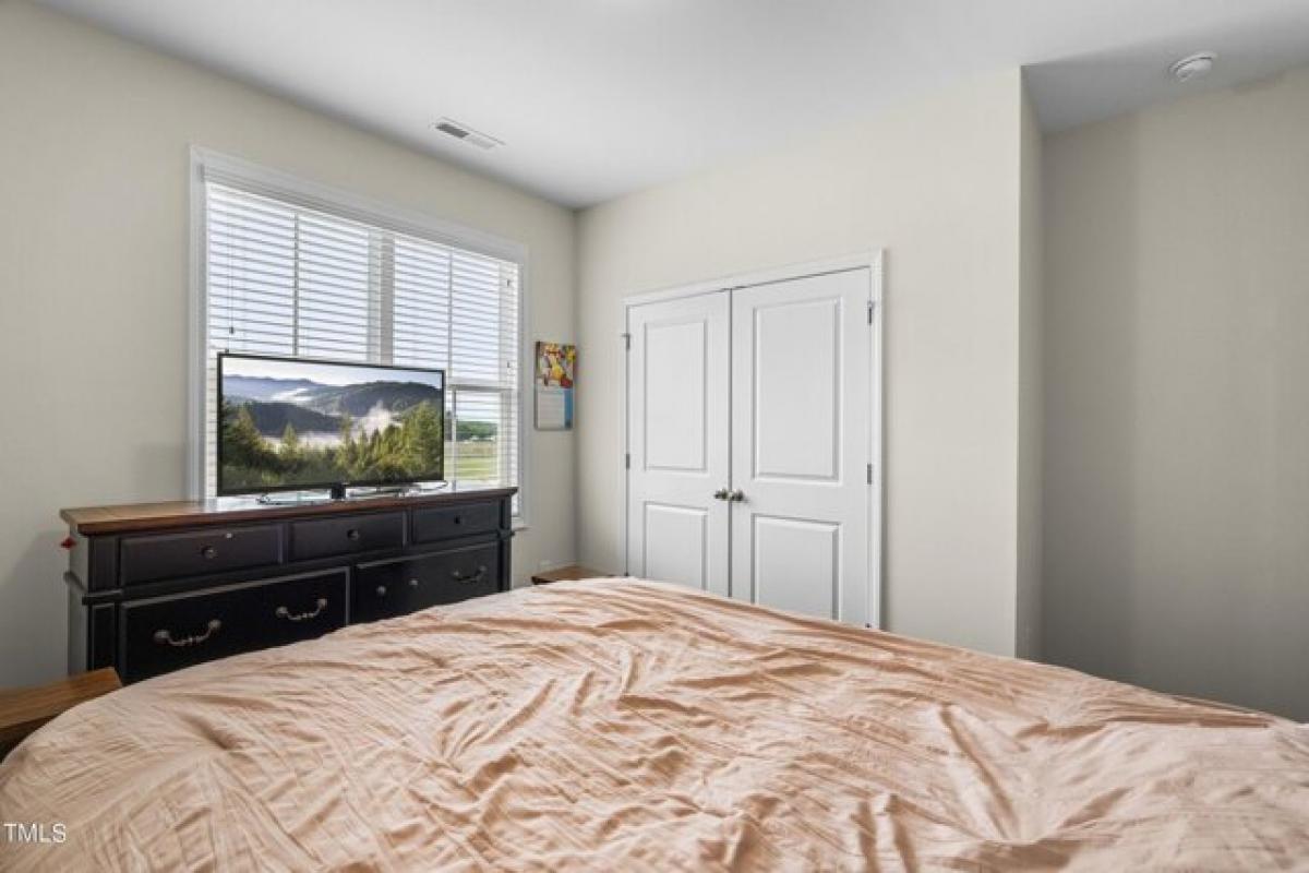 Picture of Home For Sale in Zebulon, North Carolina, United States