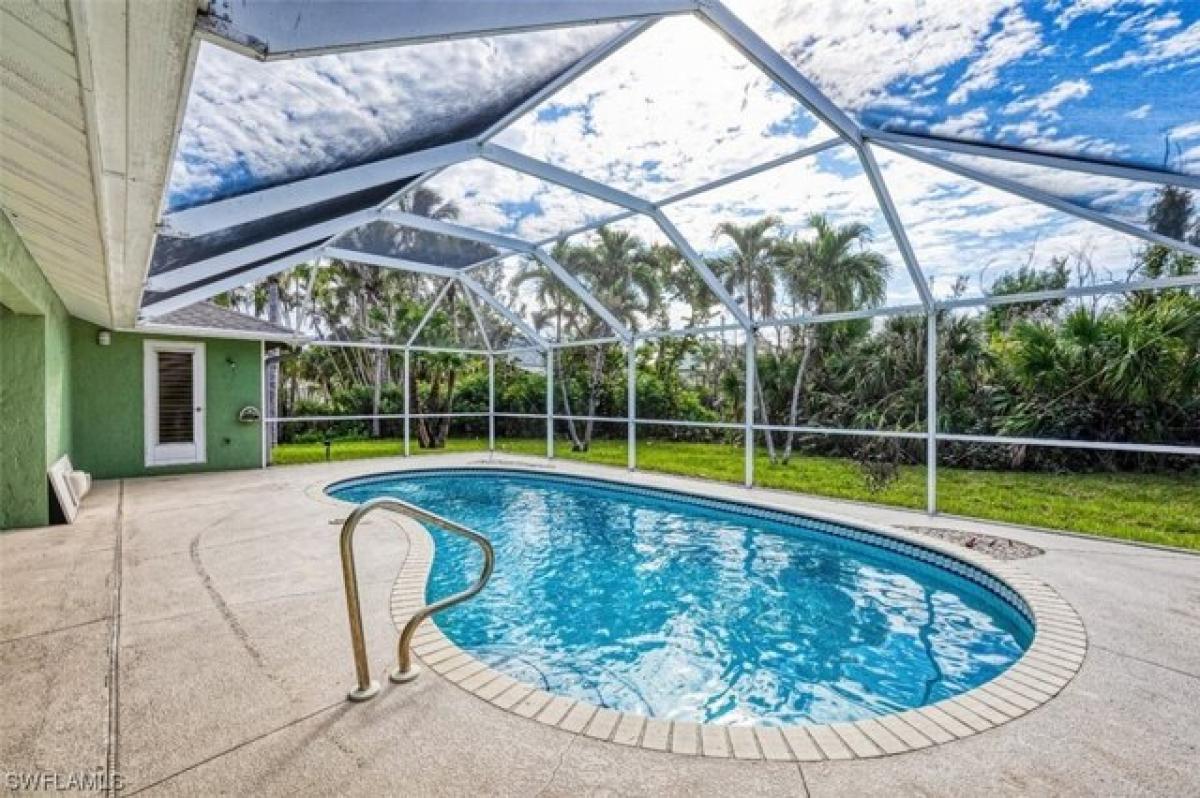 Picture of Home For Sale in Sanibel, Florida, United States