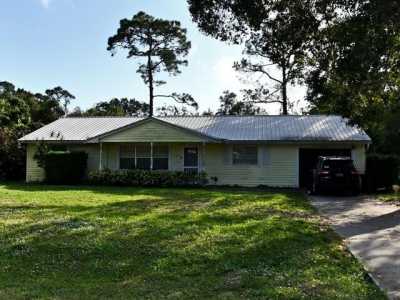 Home For Sale in Fort Pierce, Florida