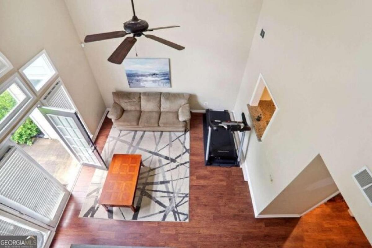 Picture of Home For Sale in Alpharetta, Georgia, United States