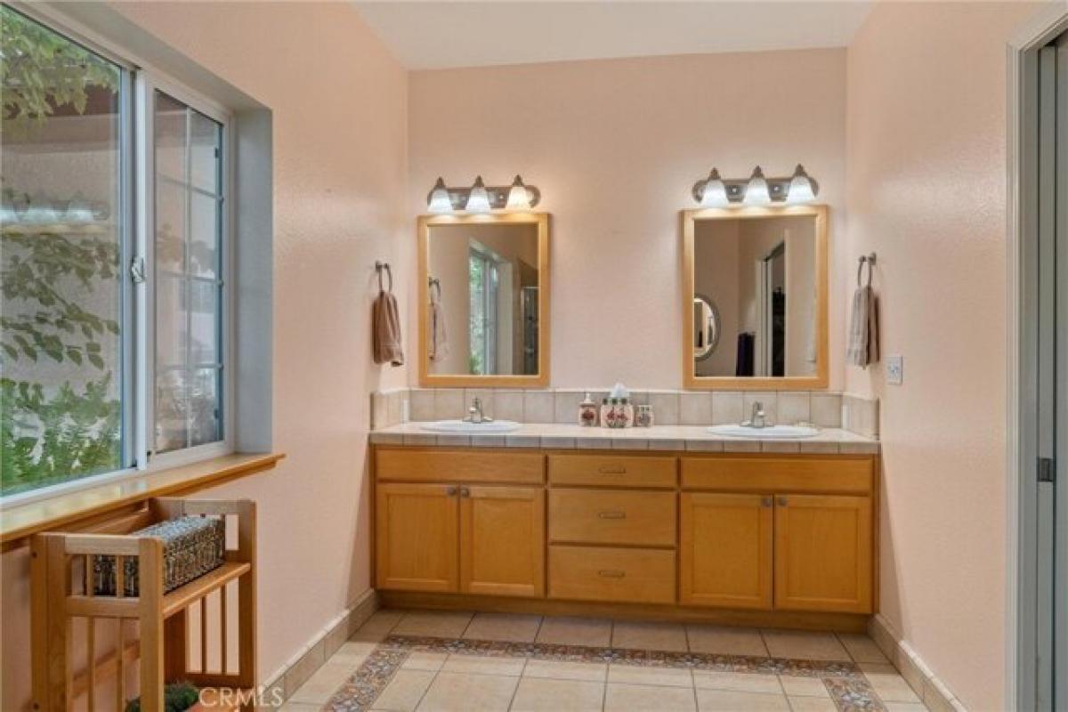 Picture of Home For Sale in Oroville, California, United States