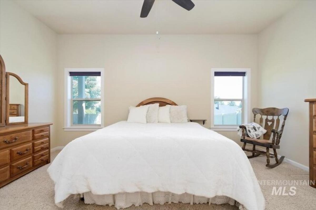 Picture of Home For Sale in Caldwell, Idaho, United States