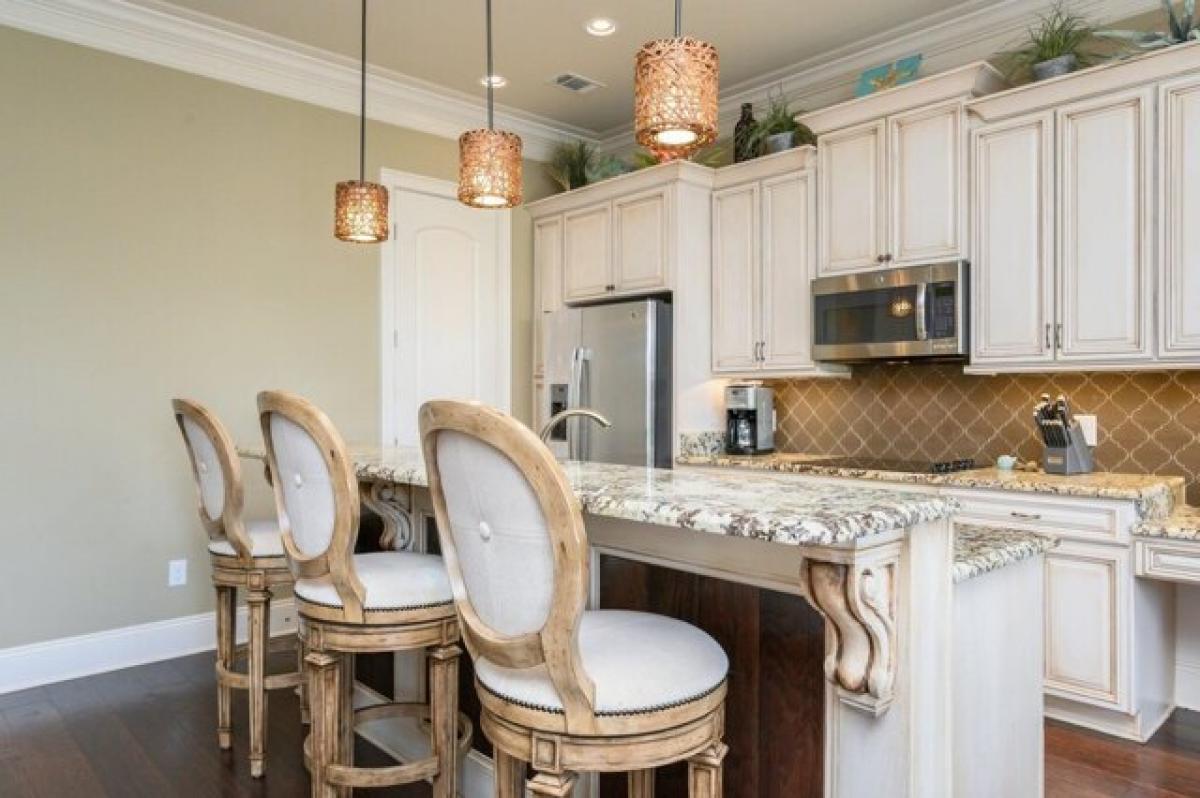 Picture of Home For Sale in Miramar Beach, Florida, United States