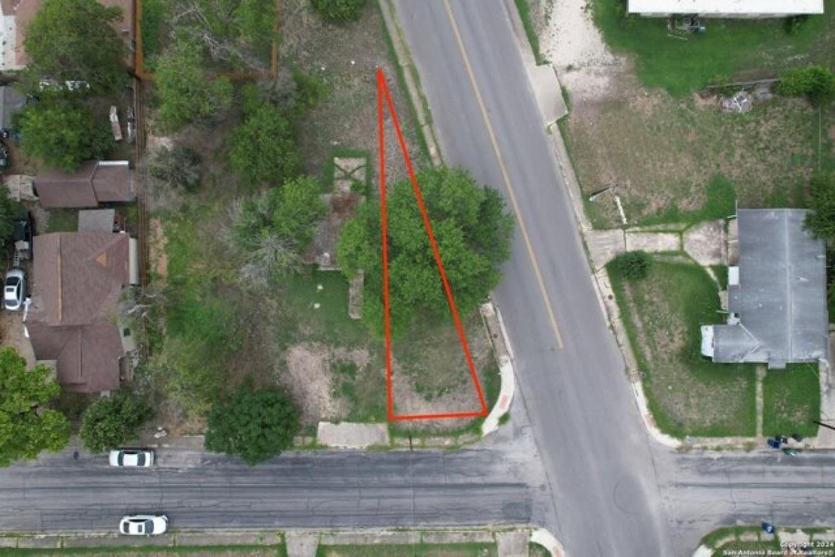 Picture of Residential Land For Sale in San Antonio, Texas, United States