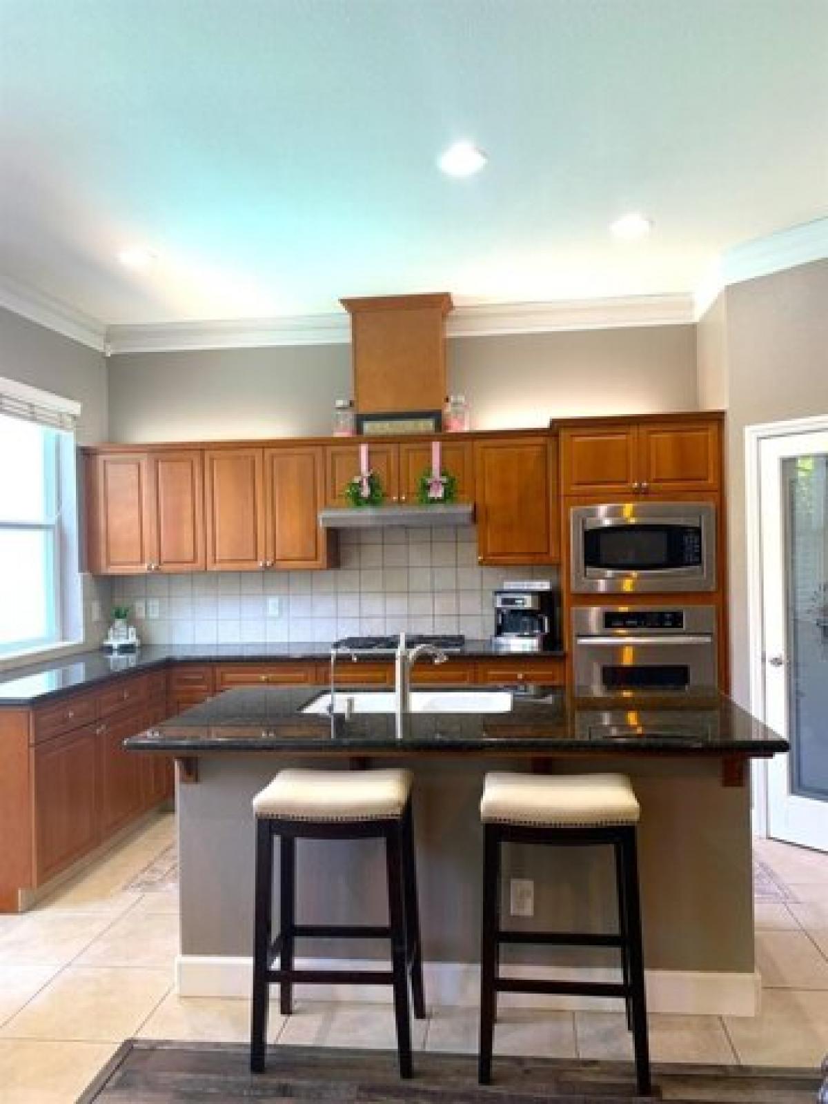 Picture of Home For Sale in Clovis, California, United States