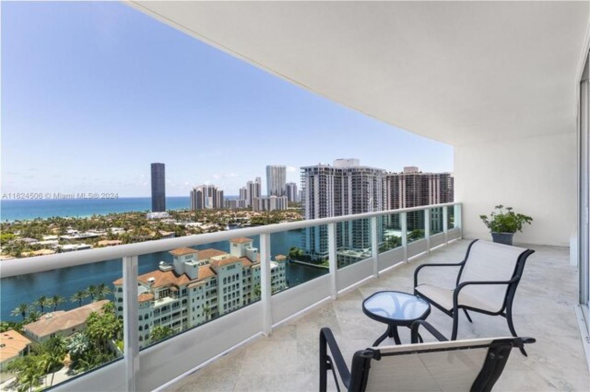 Picture of Home For Sale in Aventura, Florida, United States