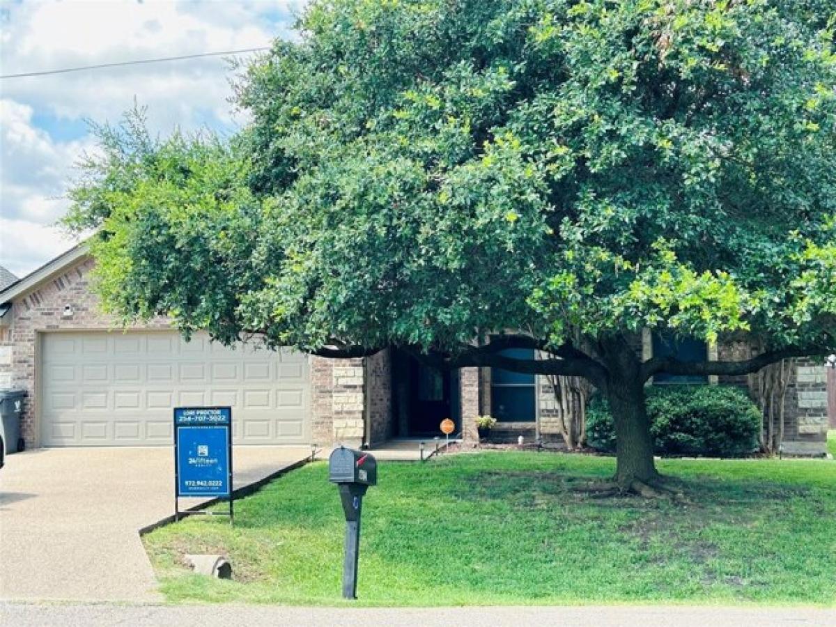 Picture of Home For Sale in Waco, Texas, United States