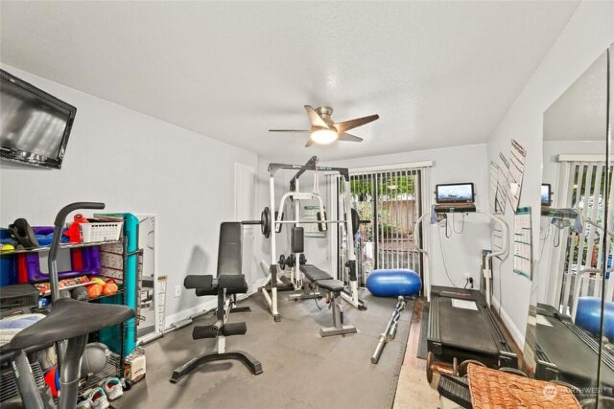 Picture of Home For Sale in Kent, Washington, United States