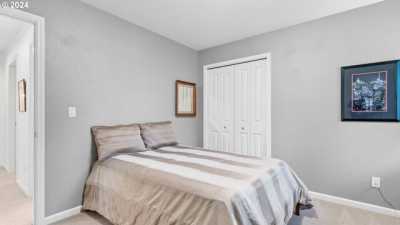 Home For Sale in Lake Oswego, Oregon