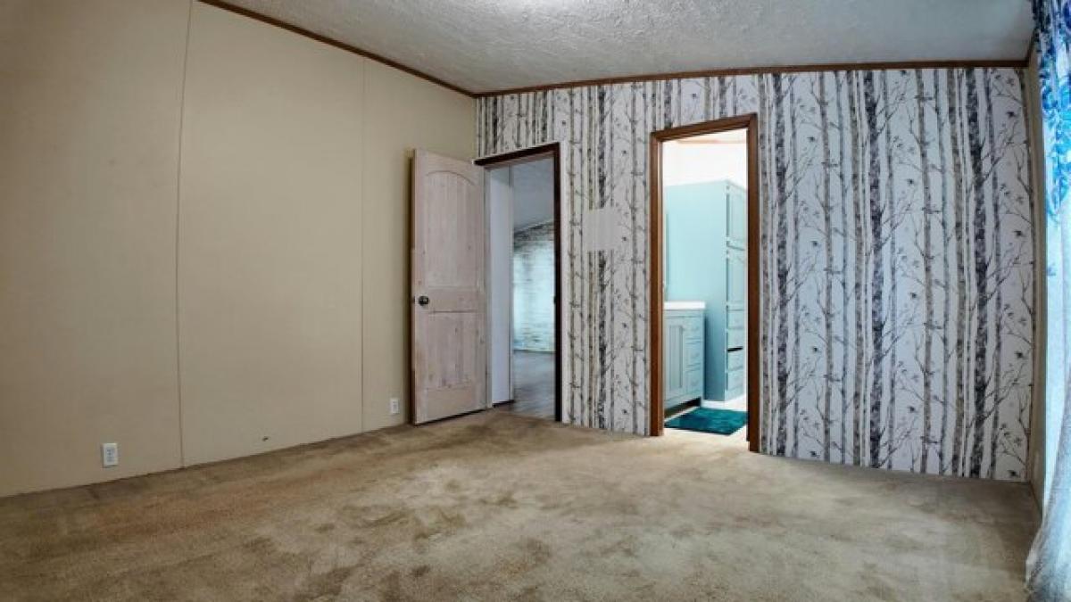 Picture of Home For Sale in Grand Haven, Michigan, United States